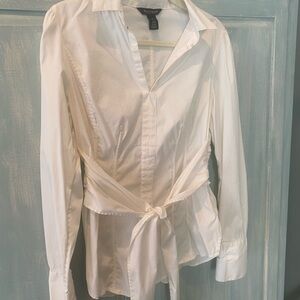WHBM Beautiful Tie Front Top